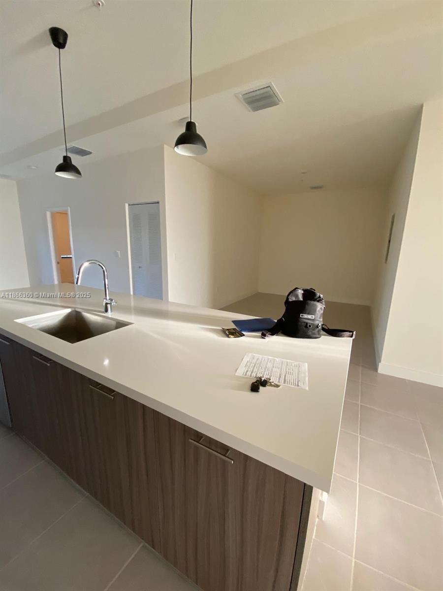 APEX AT PARK CENTRAL COND - Residential