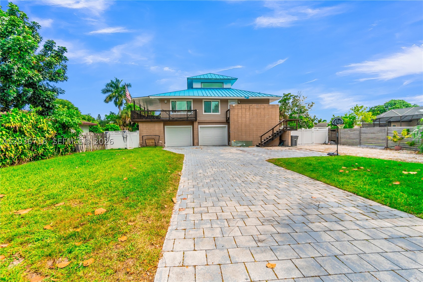 COUNTRY CLUB ACRES 5 - Residential