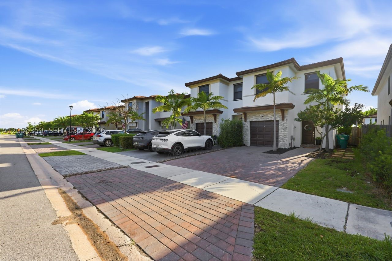 ALLAPATTAH GDNS - Residential