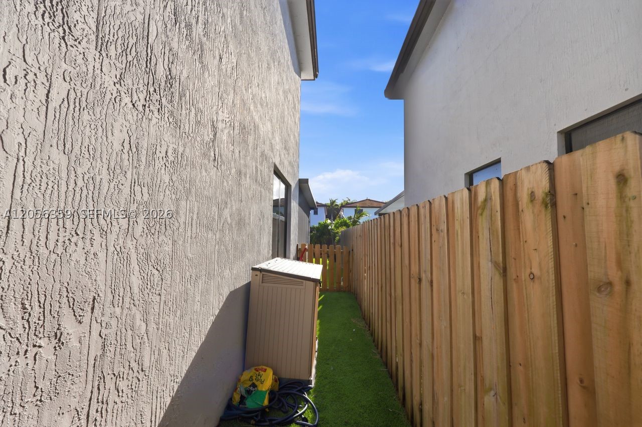 ALLAPATTAH GDNS - Residential