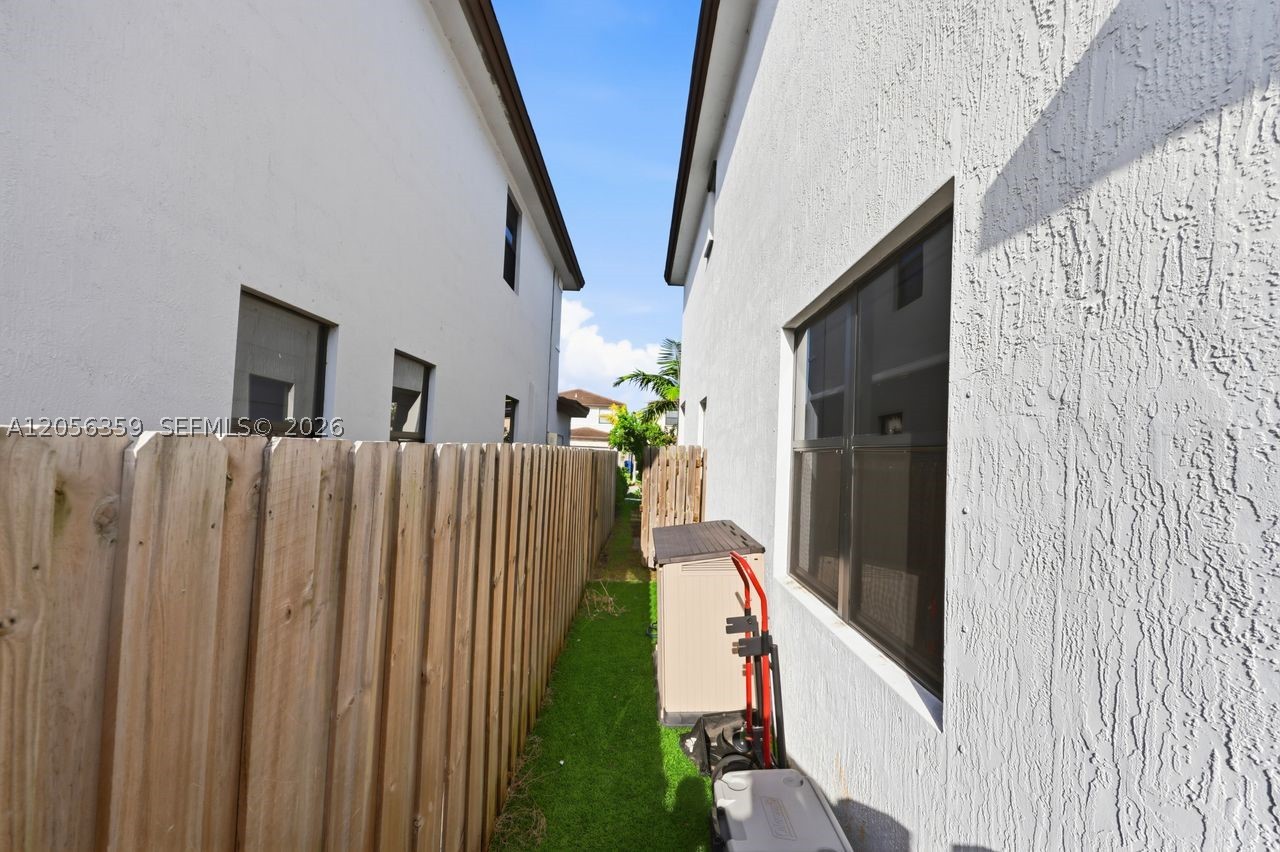 ALLAPATTAH GDNS - Residential