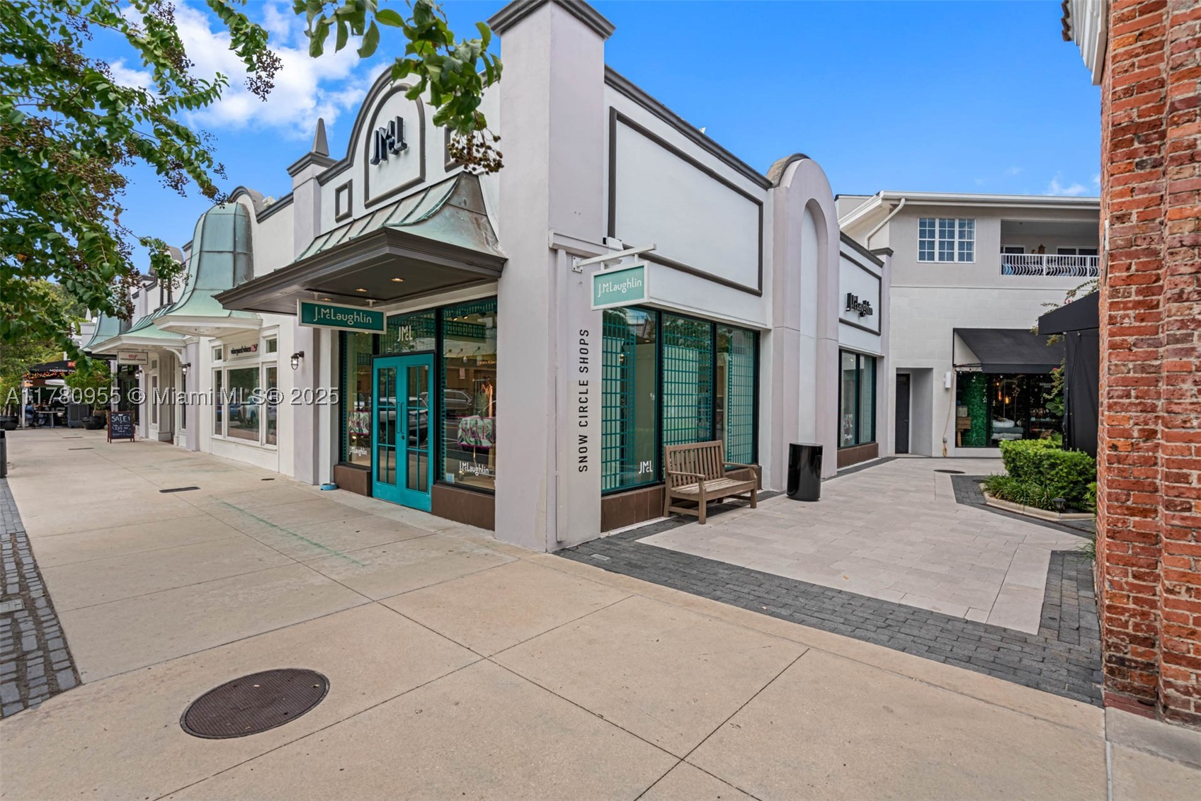 HYDE PARKPLACE II - Residential