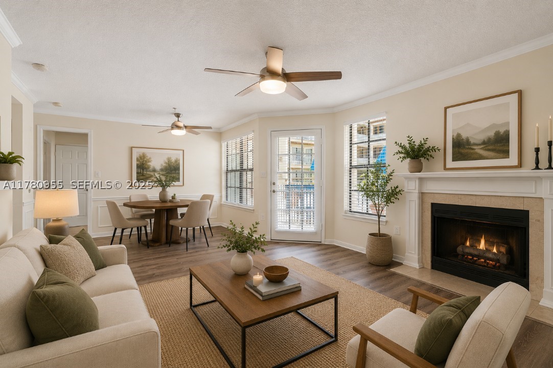 HYDE PARKPLACE II - Residential