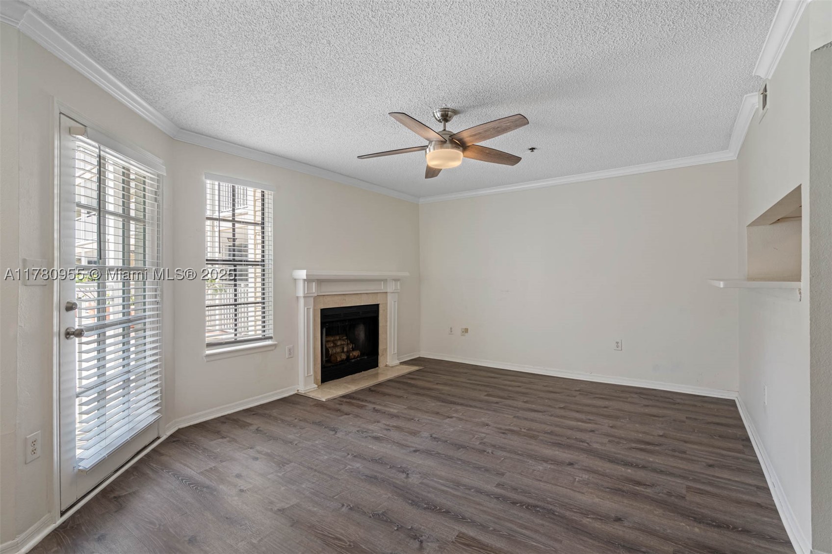 HYDE PARKPLACE II - Residential