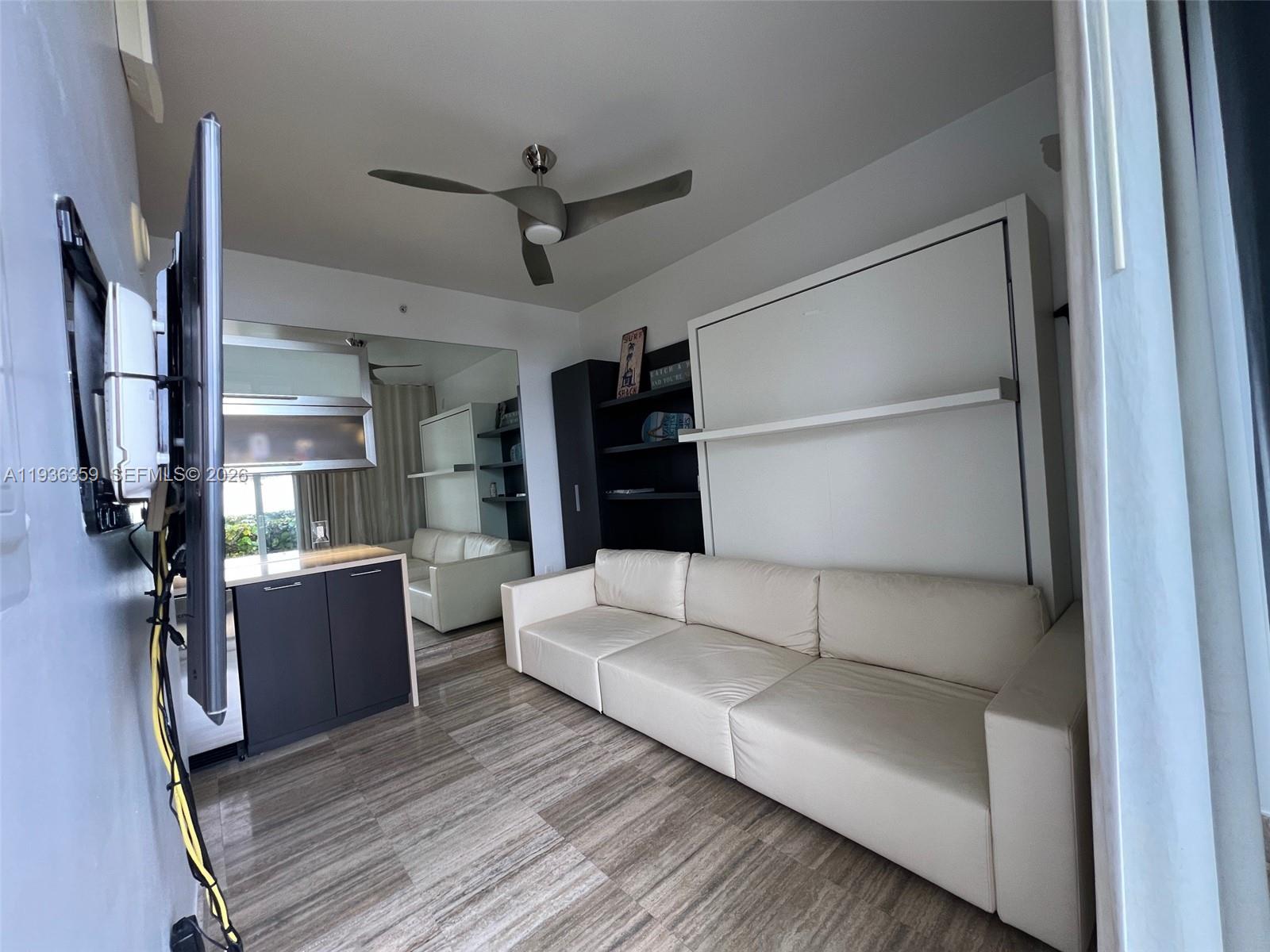 TDR TOWER III CONDO - Residential