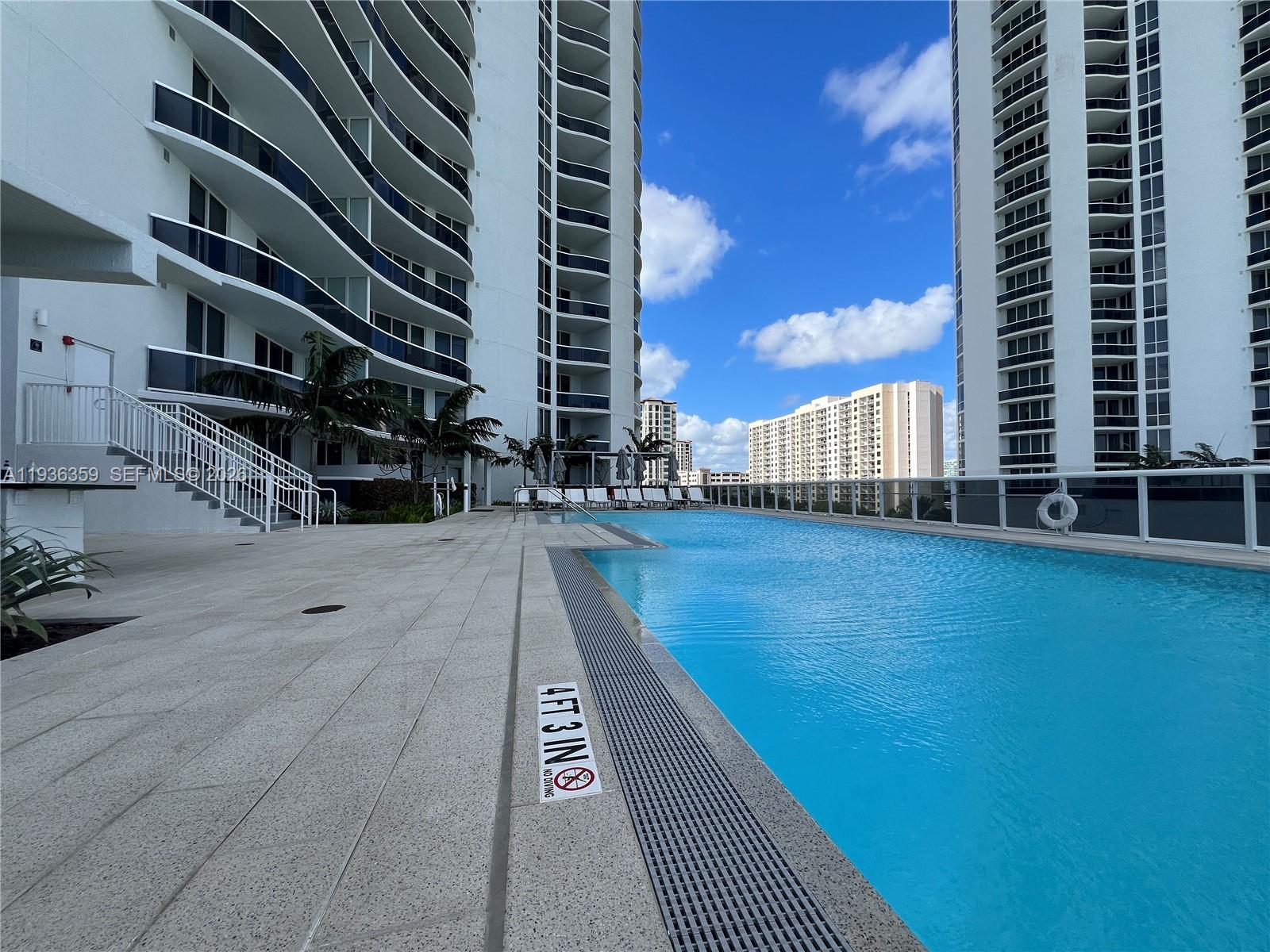 TDR TOWER III CONDO - Residential