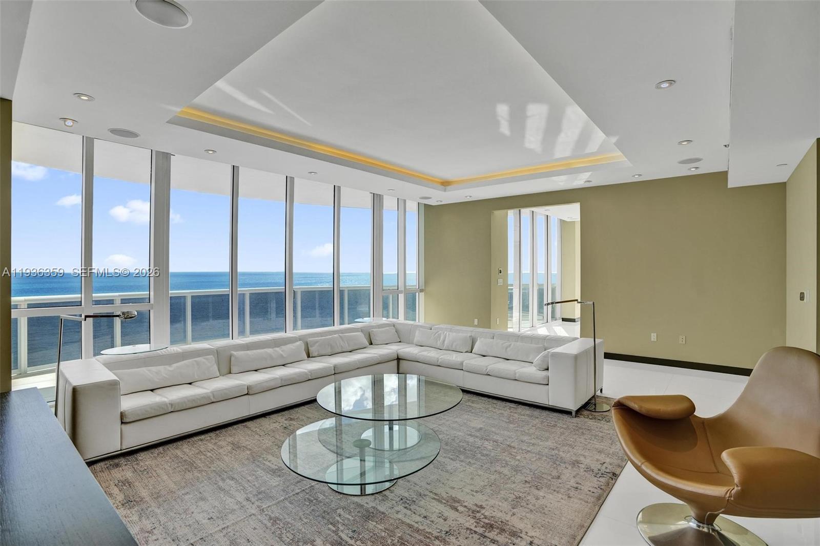 TDR TOWER III CONDO - Residential