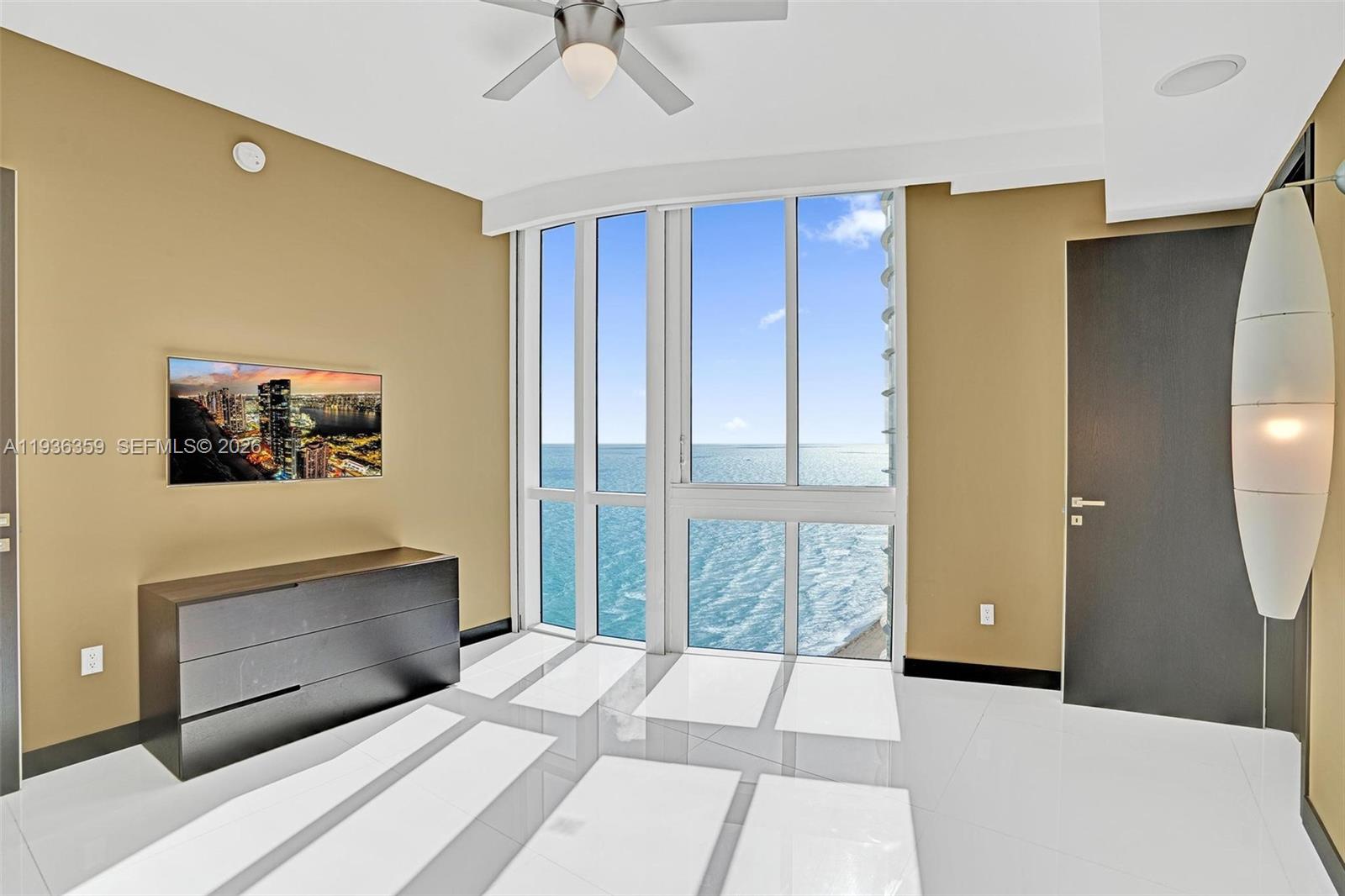 TDR TOWER III CONDO - Residential