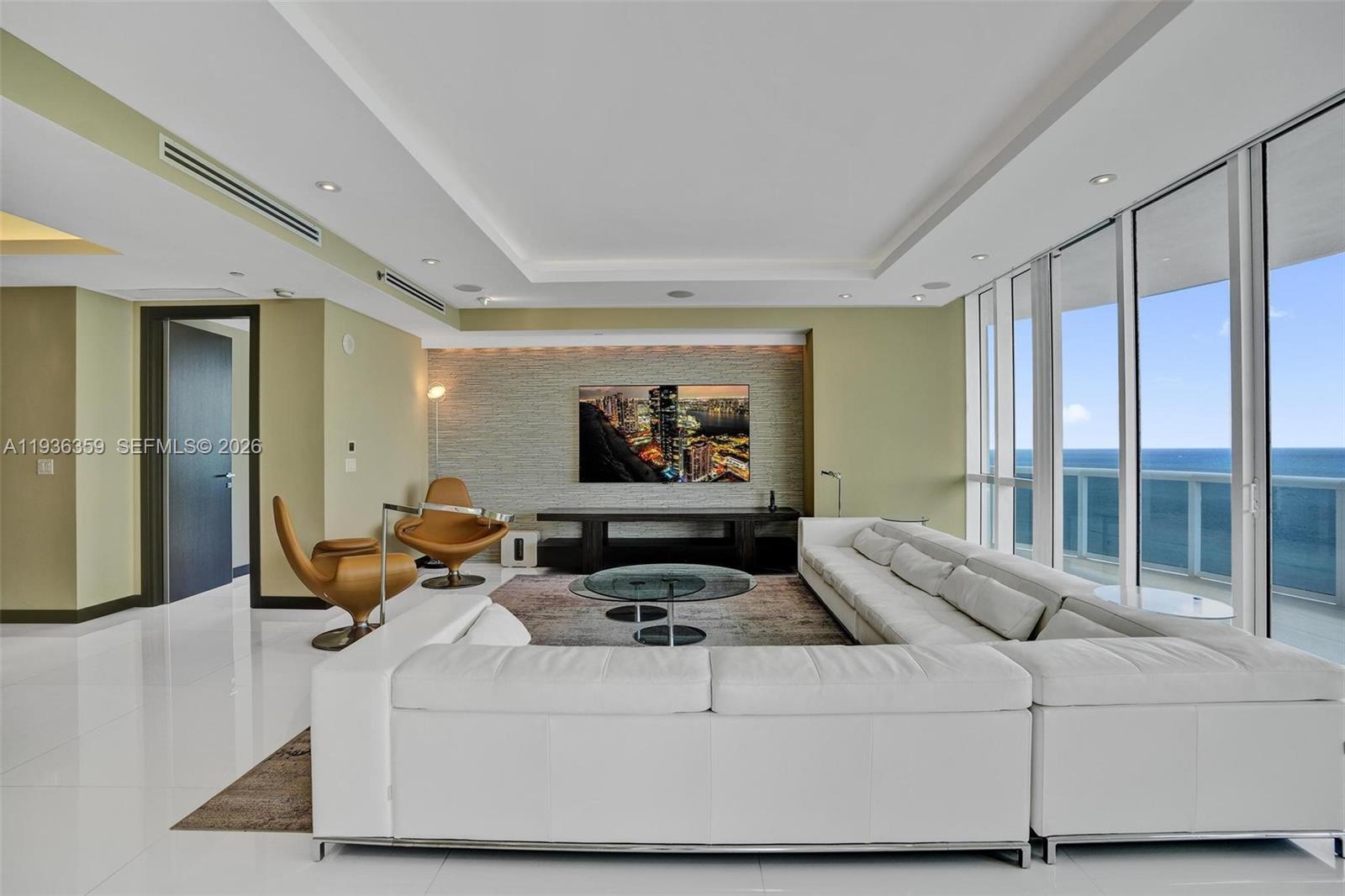 TDR TOWER III CONDO - Residential