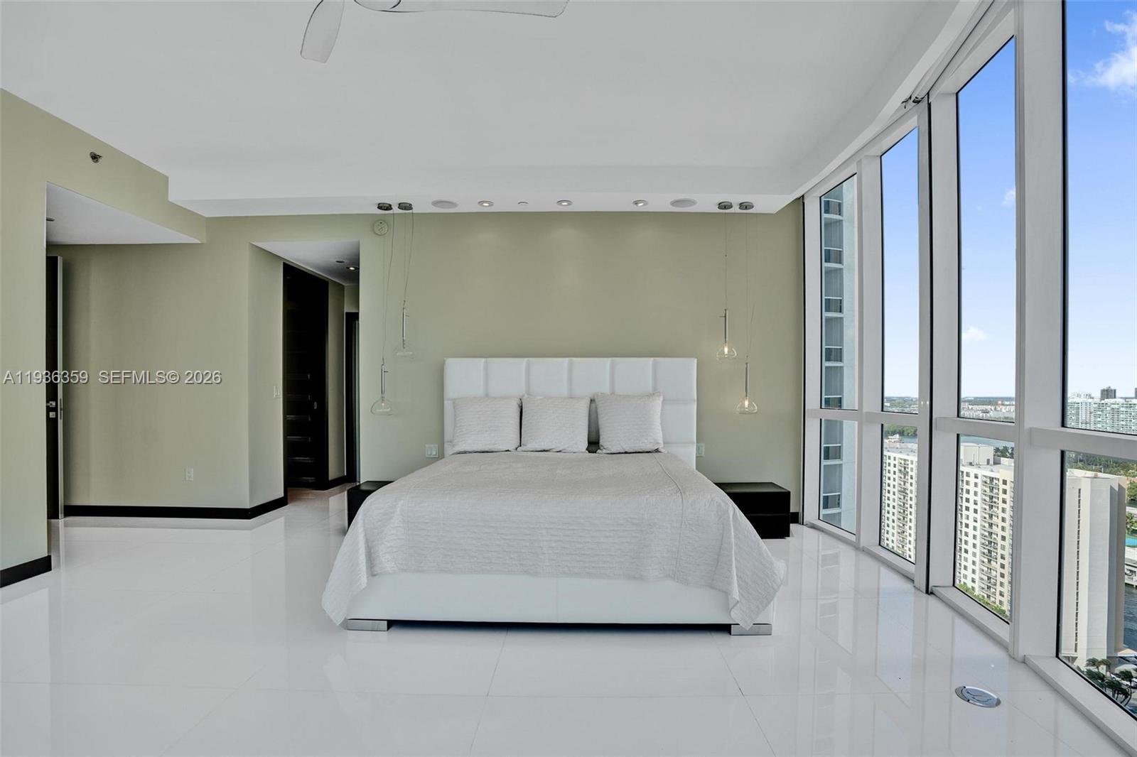 TDR TOWER III CONDO - Residential