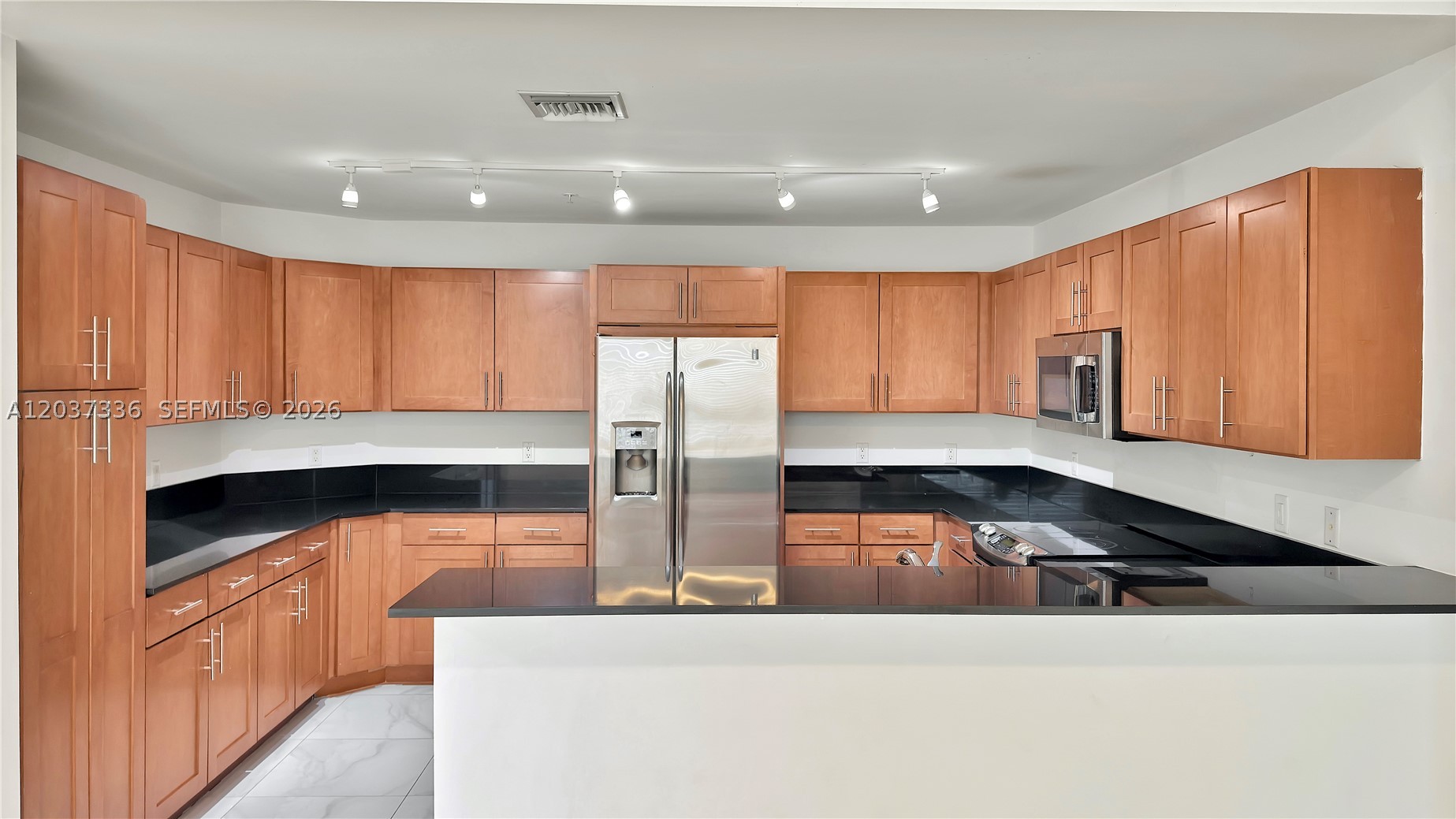 COLONNADE AT DADELAND SE - Residential