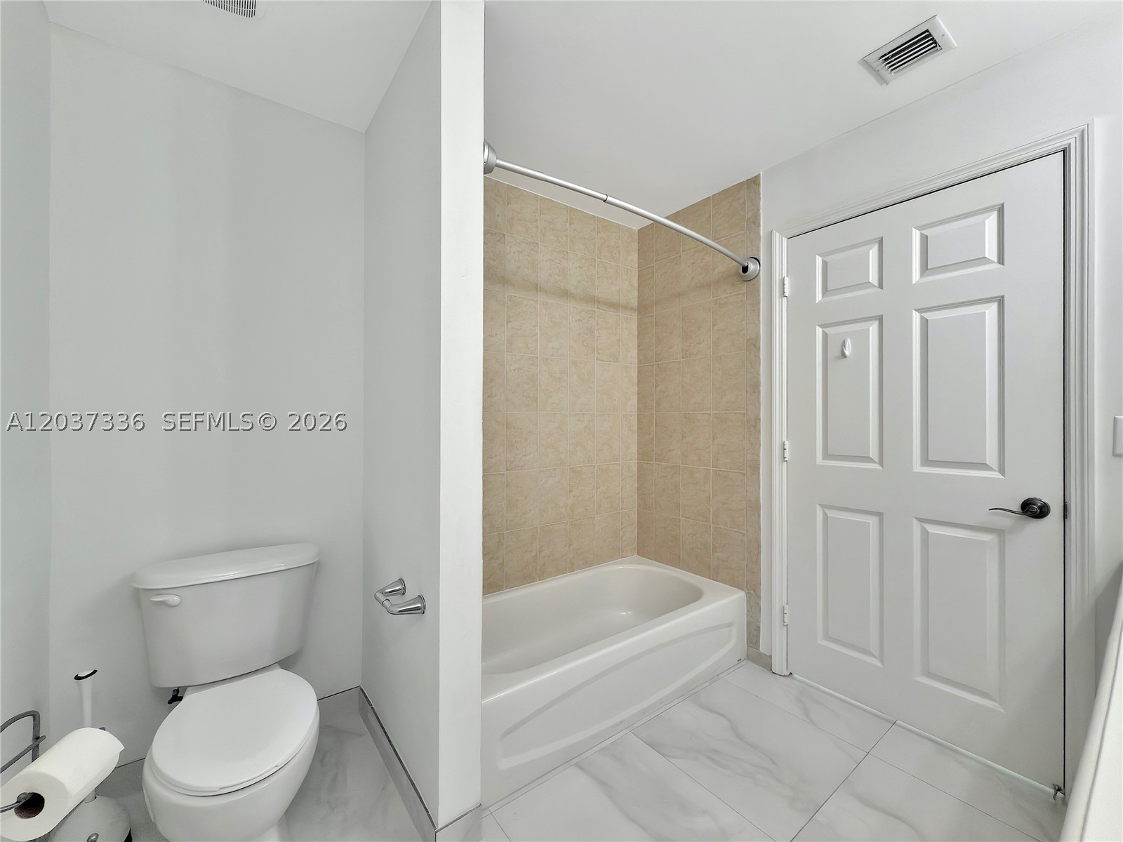 COLONNADE AT DADELAND SE - Residential