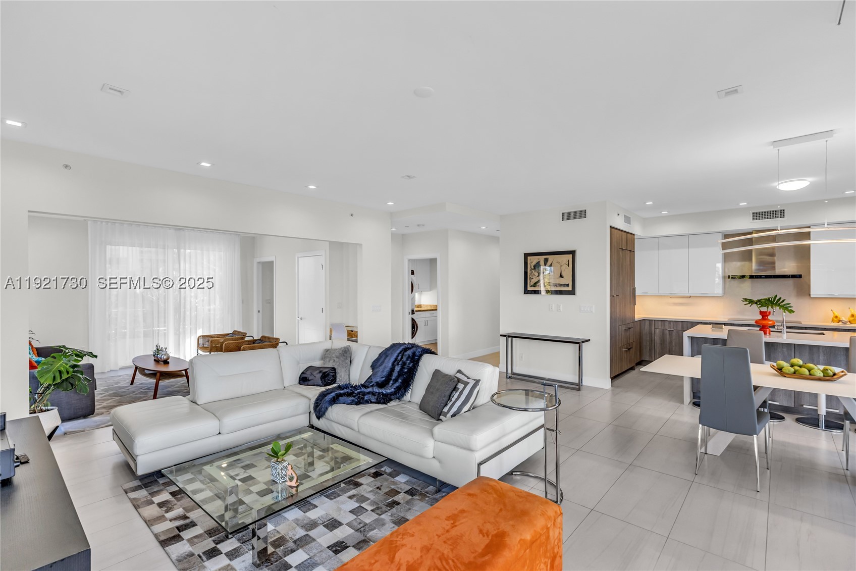SEASIDE VILLAGE WEST COND - Residential
