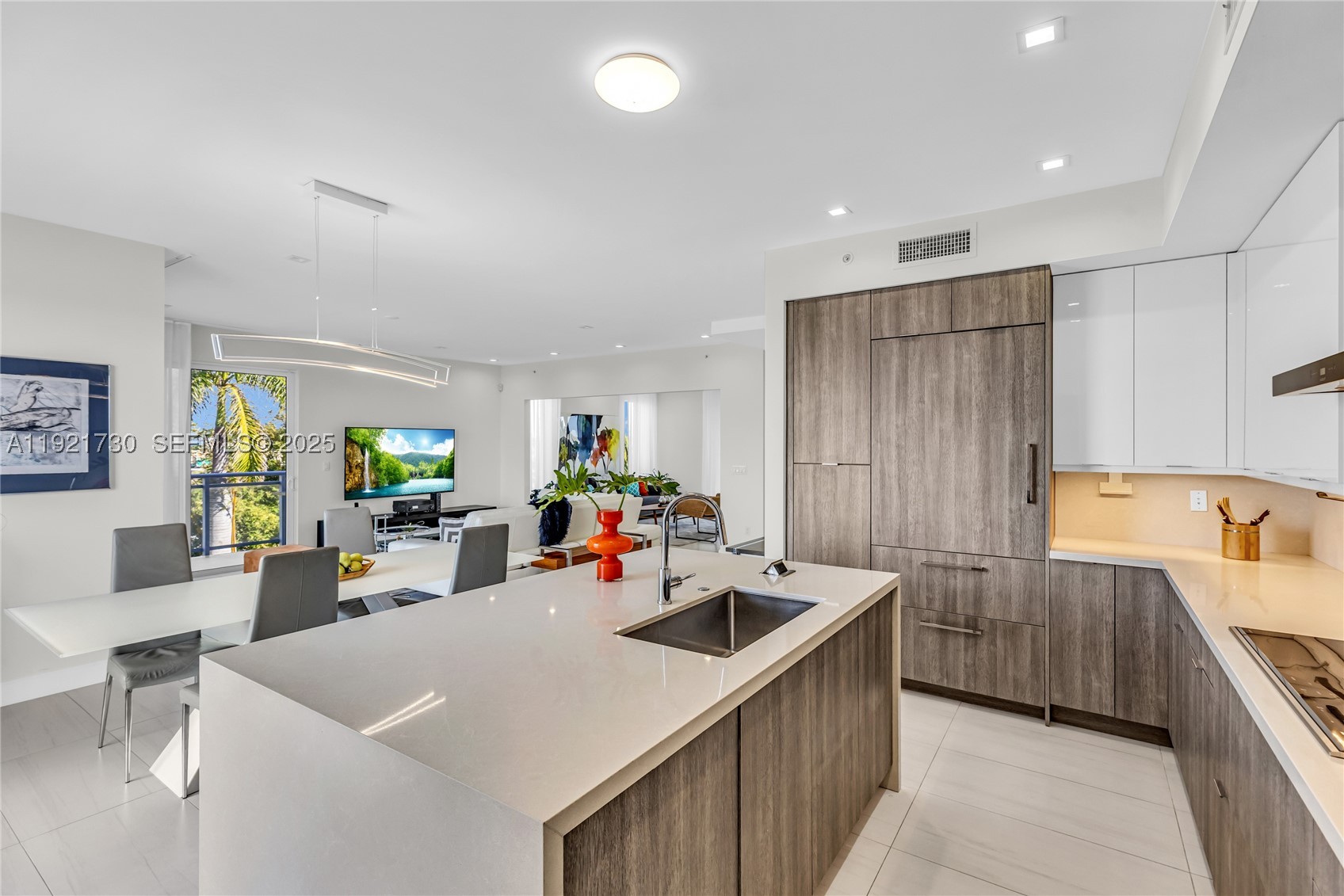 SEASIDE VILLAGE WEST COND - Residential