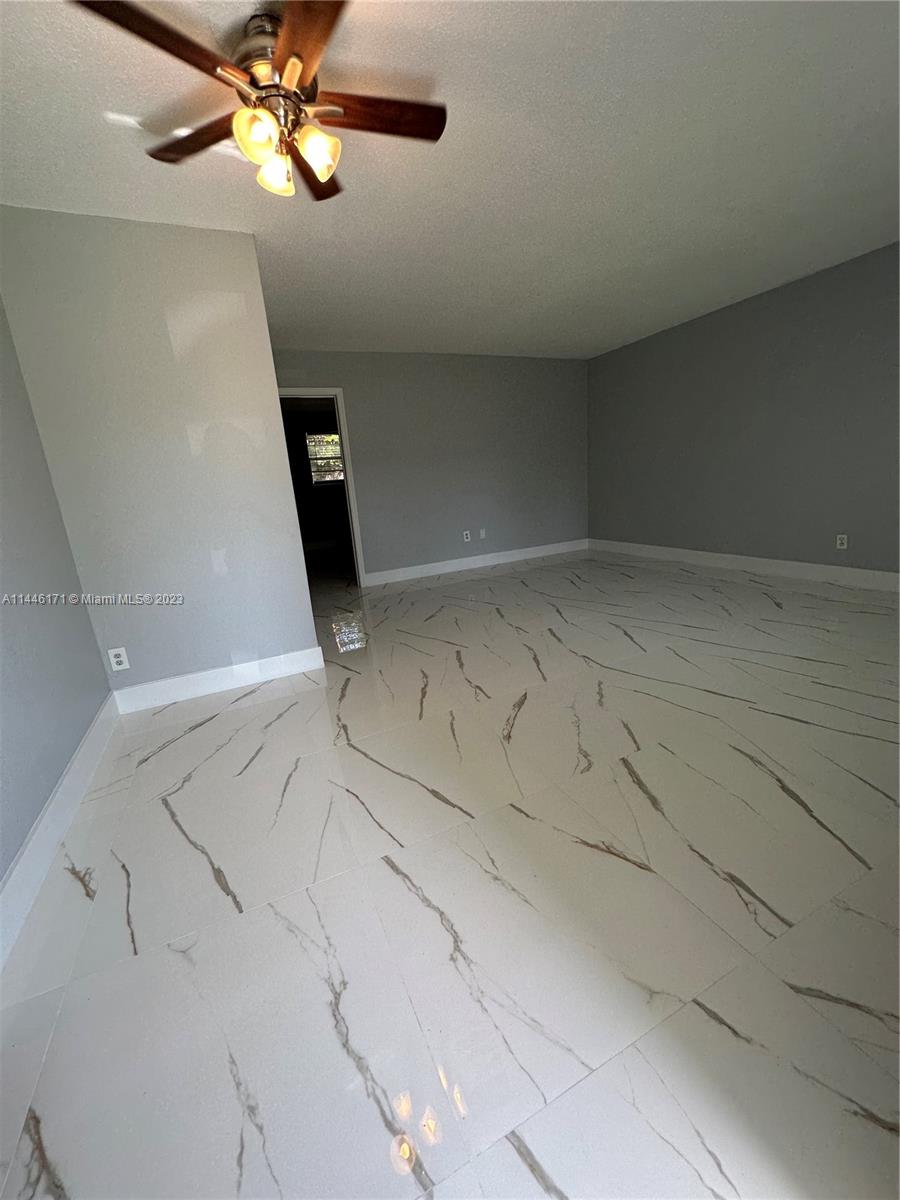 RIVERSIDE ADD AMEN PLAT - Residential Lease
