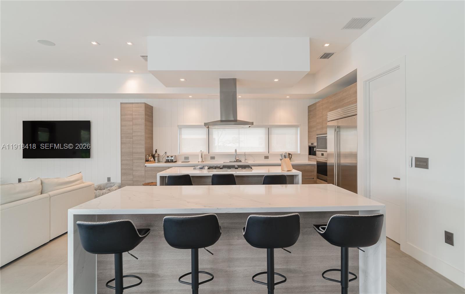 WESTON ESTATES - Residential