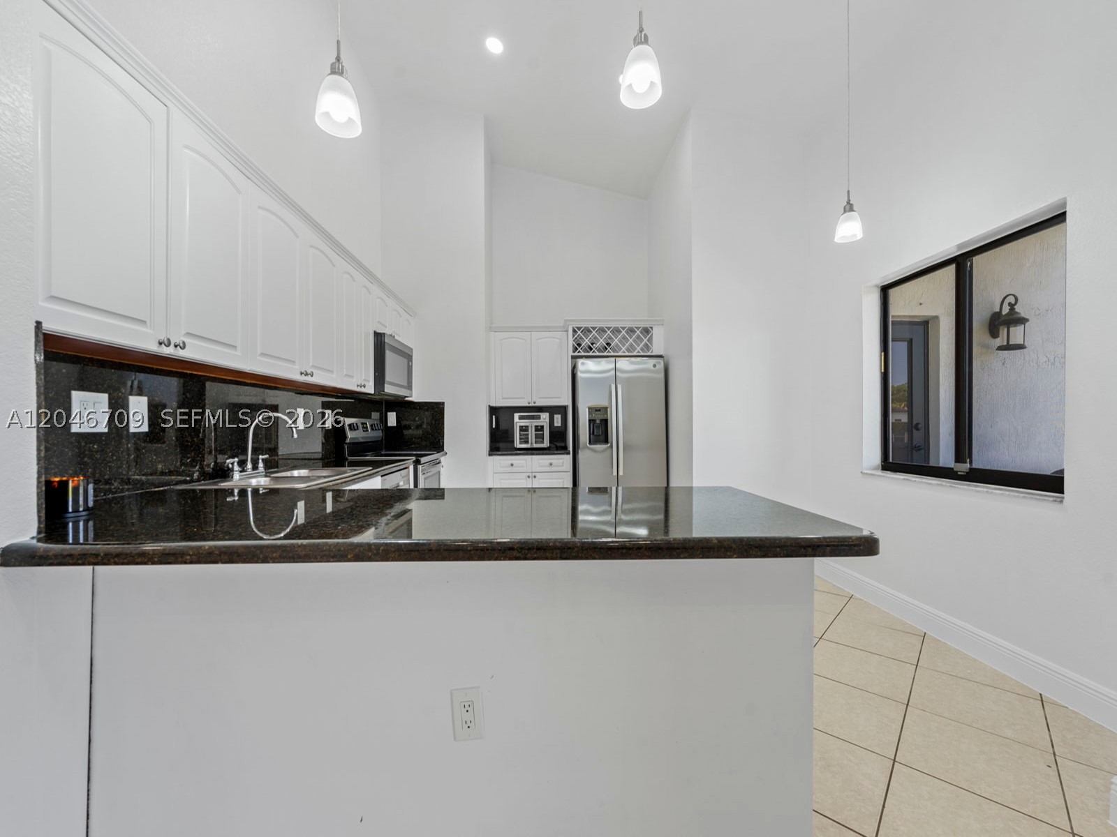 ESTATE MANSIONS - Residential