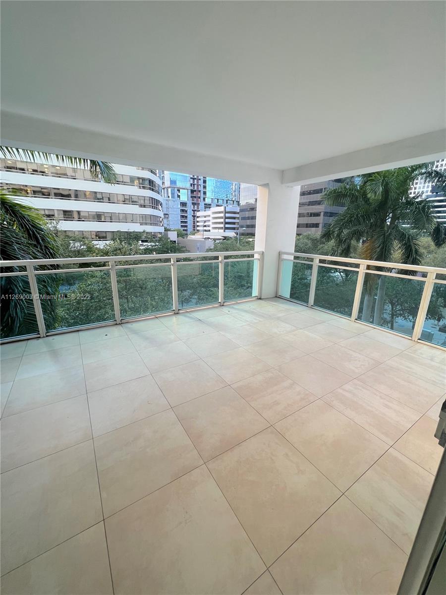 THE PLAZA 901 BRICKELL - Residential Lease