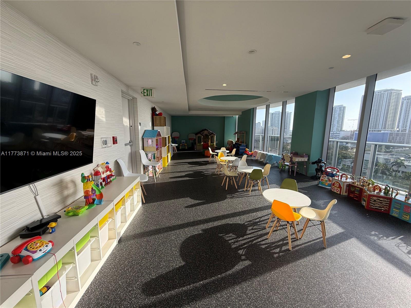 ARIA ON THE BAY CONDO - Residential Lease