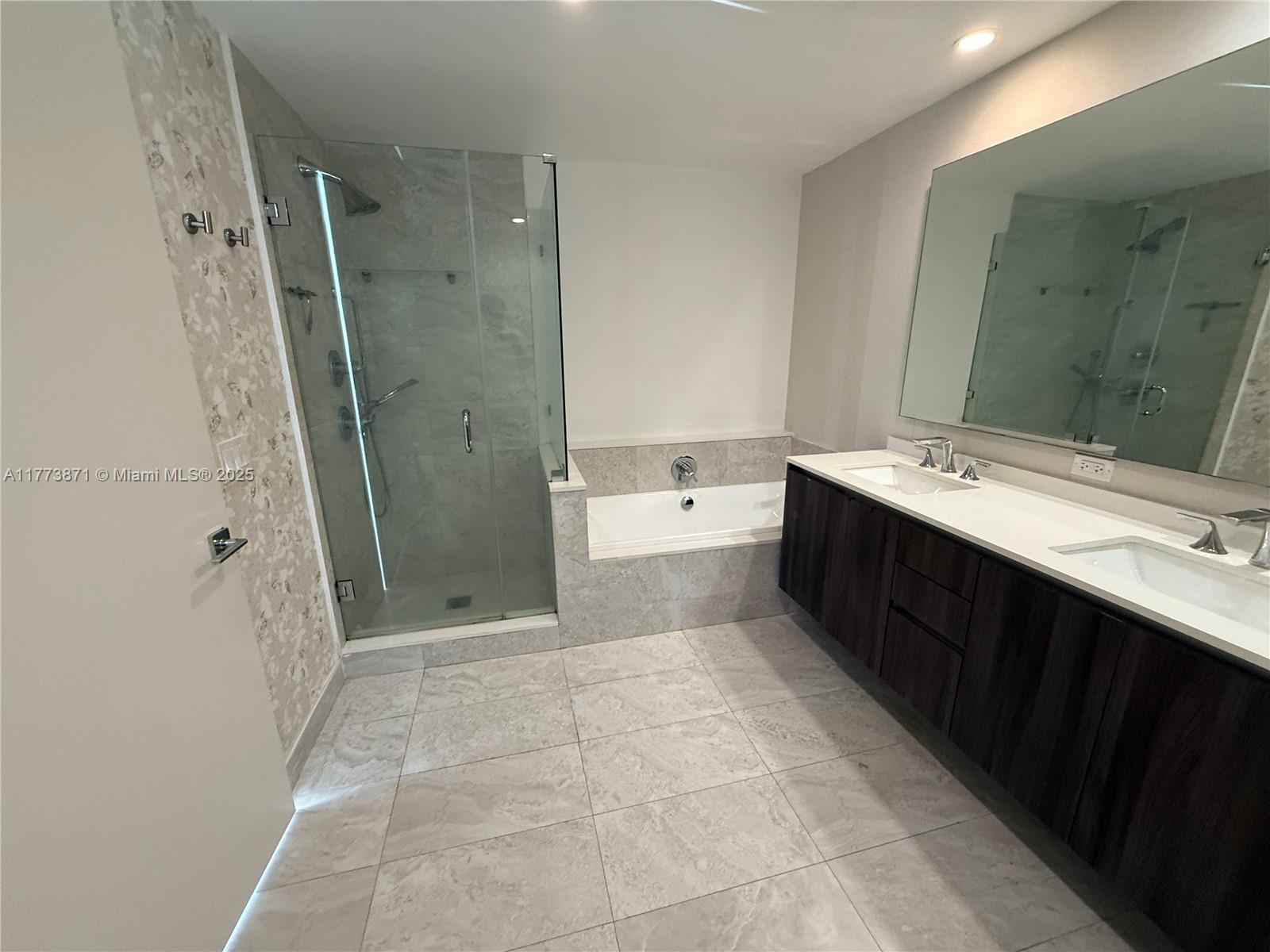 ARIA ON THE BAY CONDO - Residential Lease