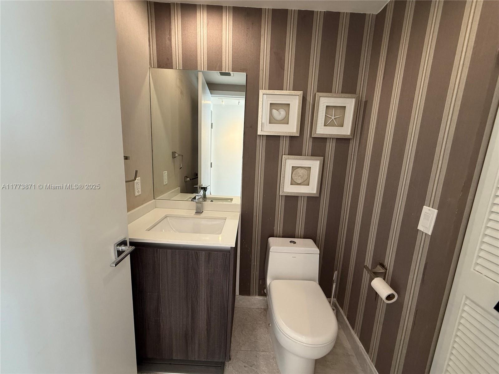 ARIA ON THE BAY CONDO - Residential Lease