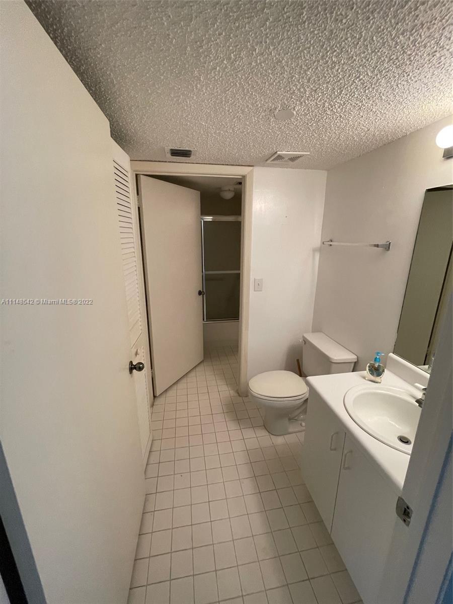 WELDON G CONDO - Residential