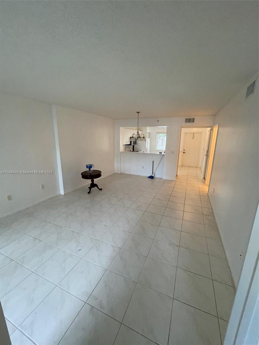 WELDON G CONDO - Residential