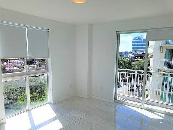 DOWNTOWN DADELAND CONDO N - Residential Lease