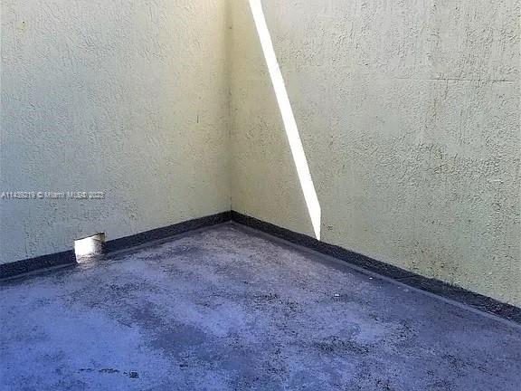 DOWNTOWN DADELAND CONDO N - Residential Lease