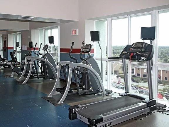 DOWNTOWN DADELAND CONDO N - Residential Lease
