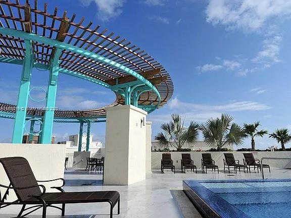 DOWNTOWN DADELAND CONDO N - Residential Lease