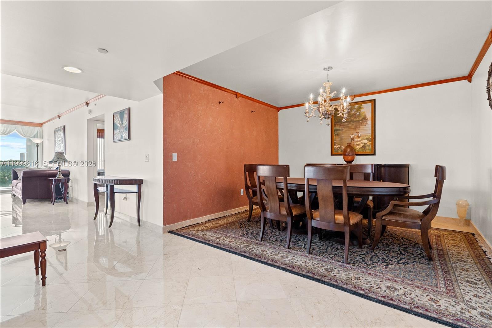 OCEANIA V CONDO - Residential