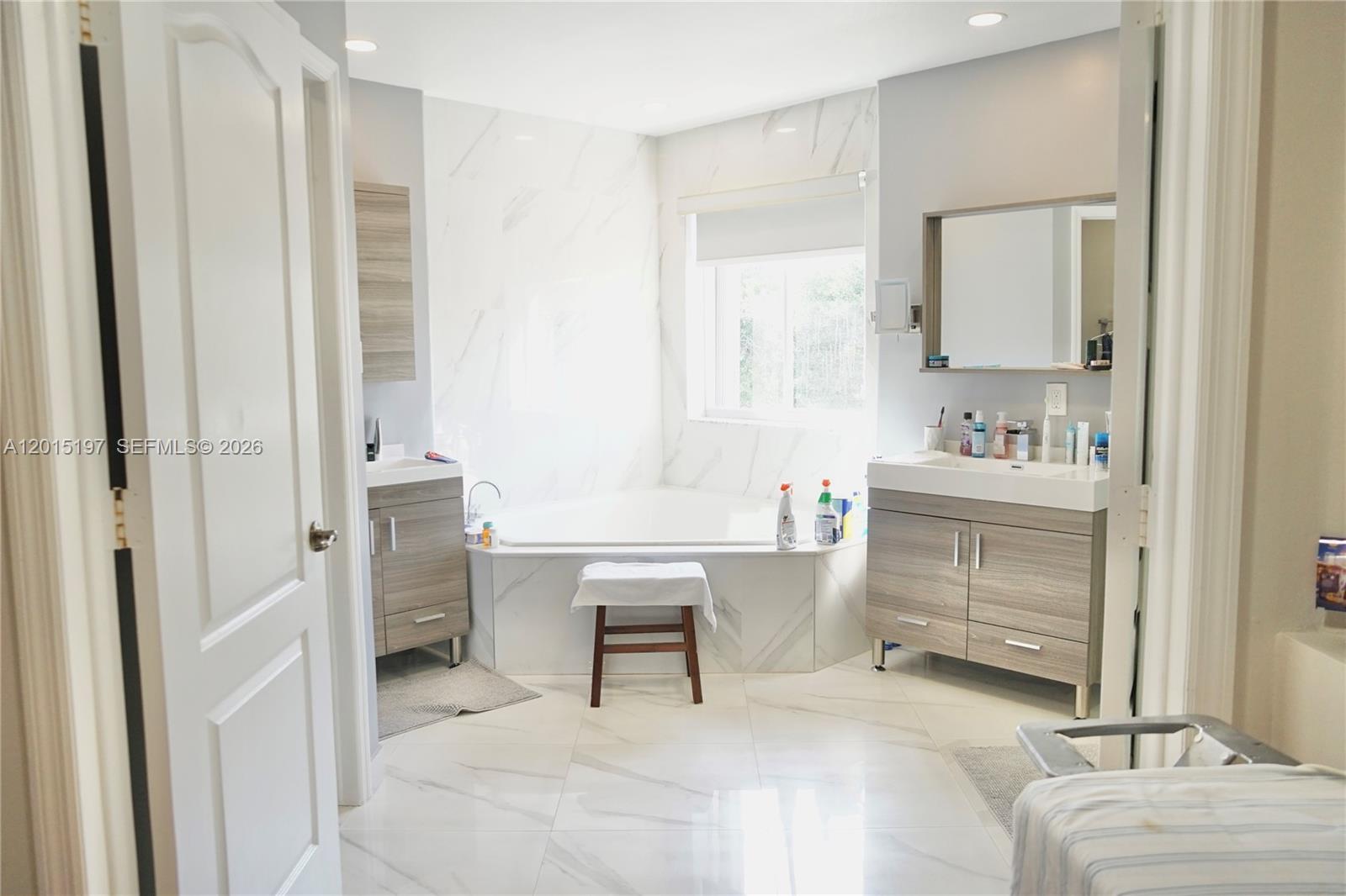 DORAL ISLES CARIBBEAN - Residential