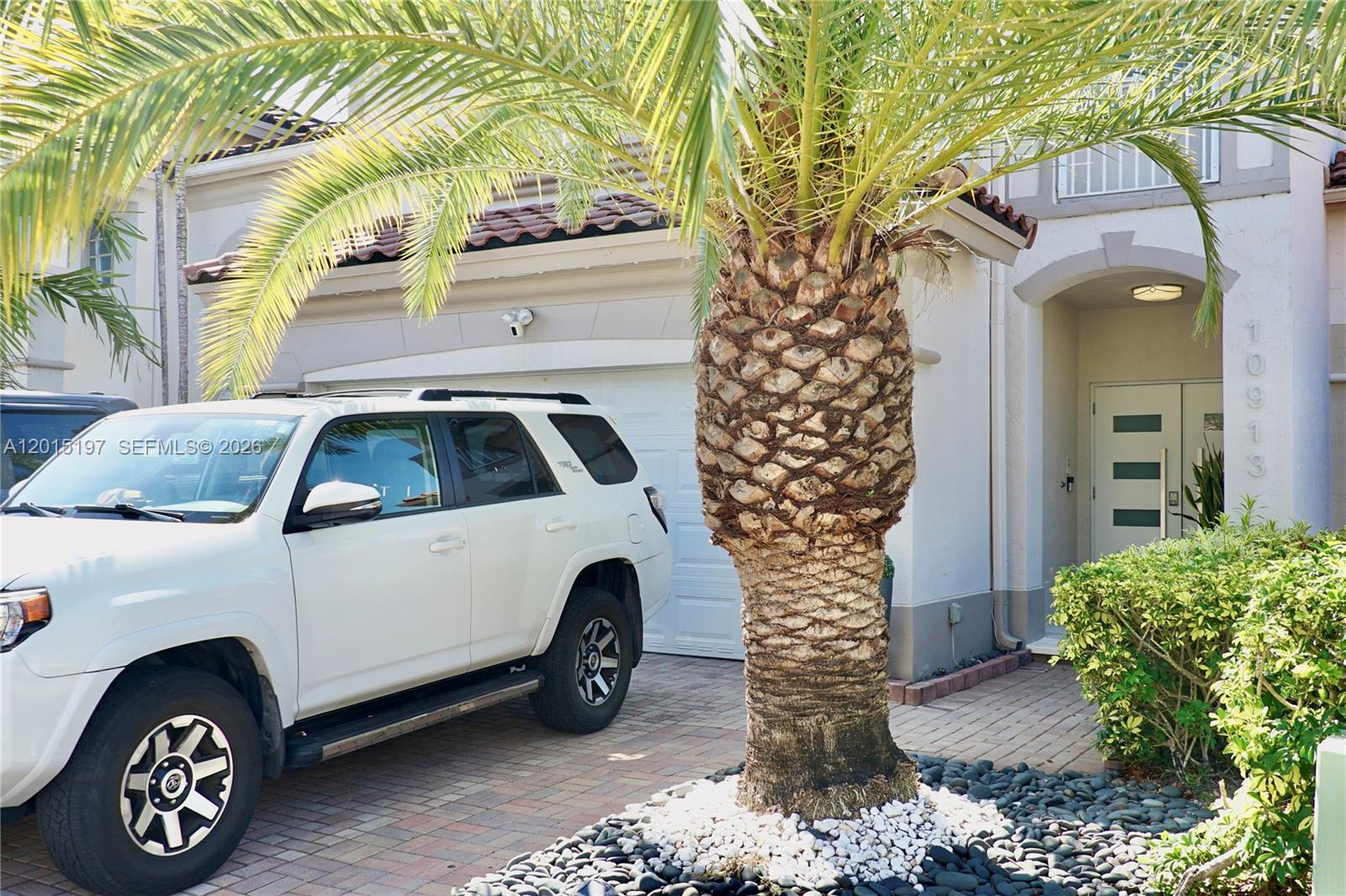 DORAL ISLES CARIBBEAN - Residential