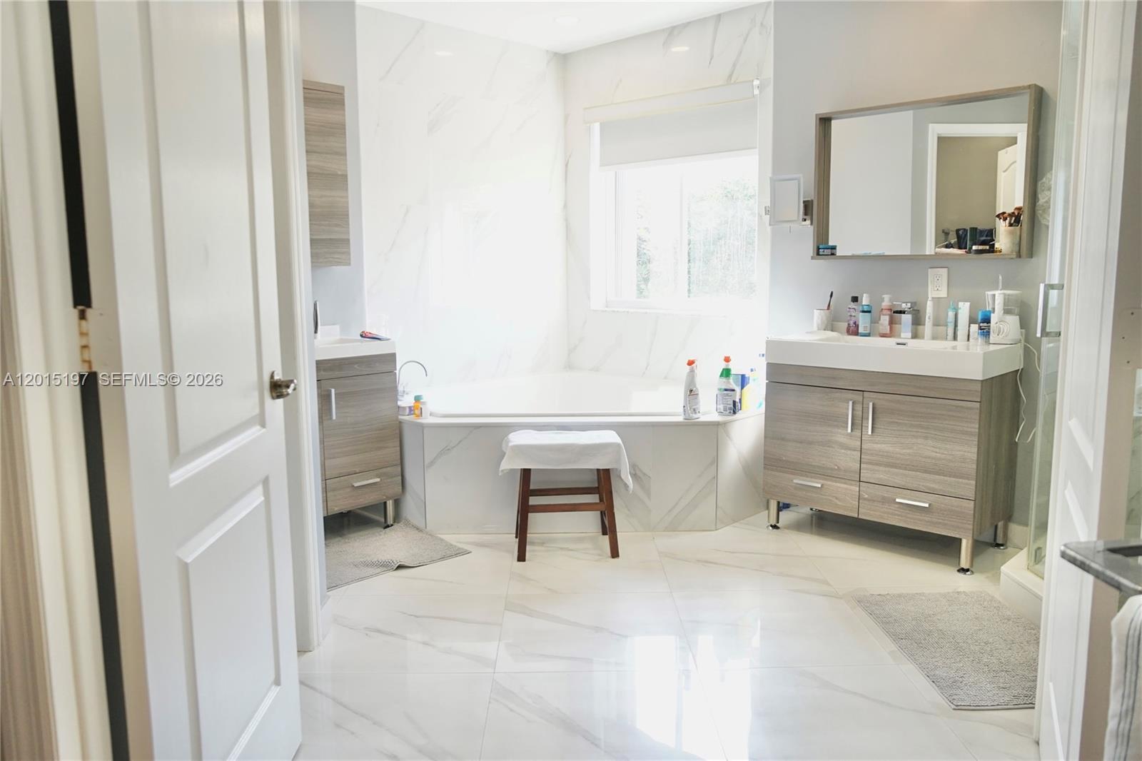 DORAL ISLES CARIBBEAN - Residential