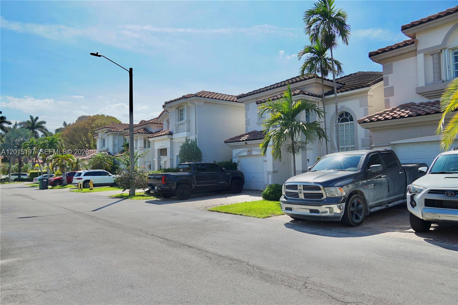 DORAL ISLES CARIBBEAN - Residential