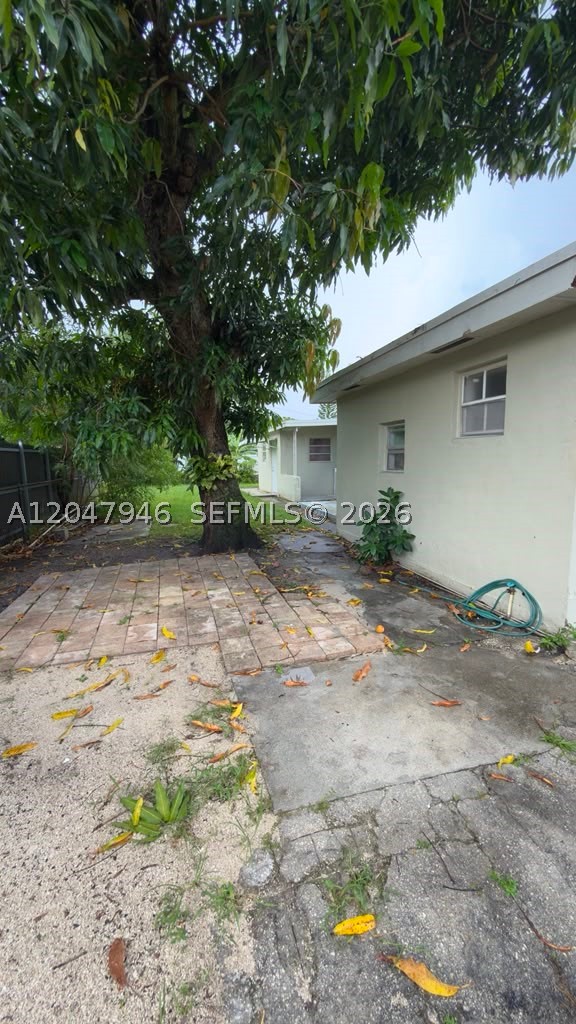 CAROL CITY GARDENS - Residential