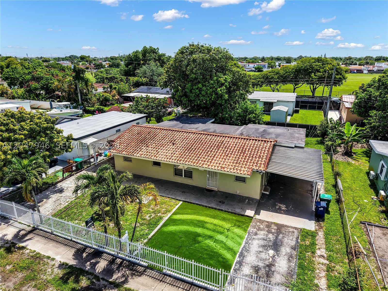 CAROL CITY GARDENS - Residential