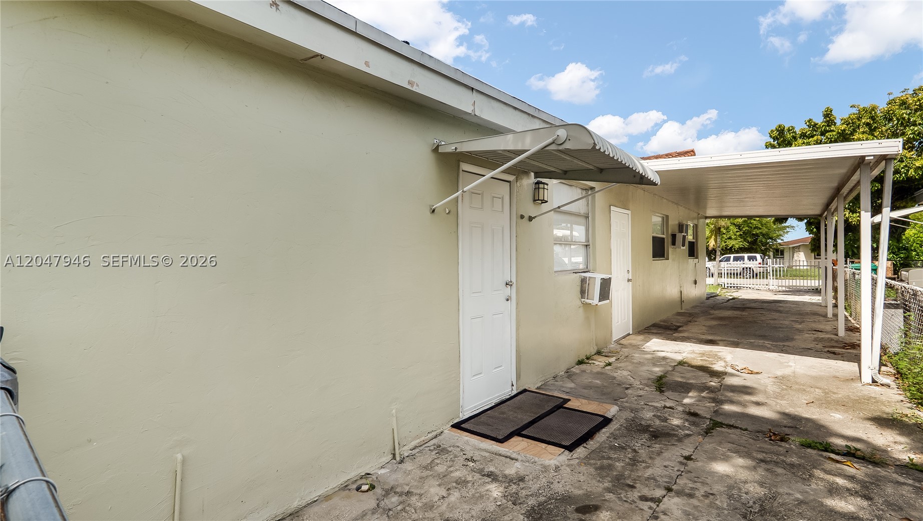 CAROL CITY GARDENS - Residential