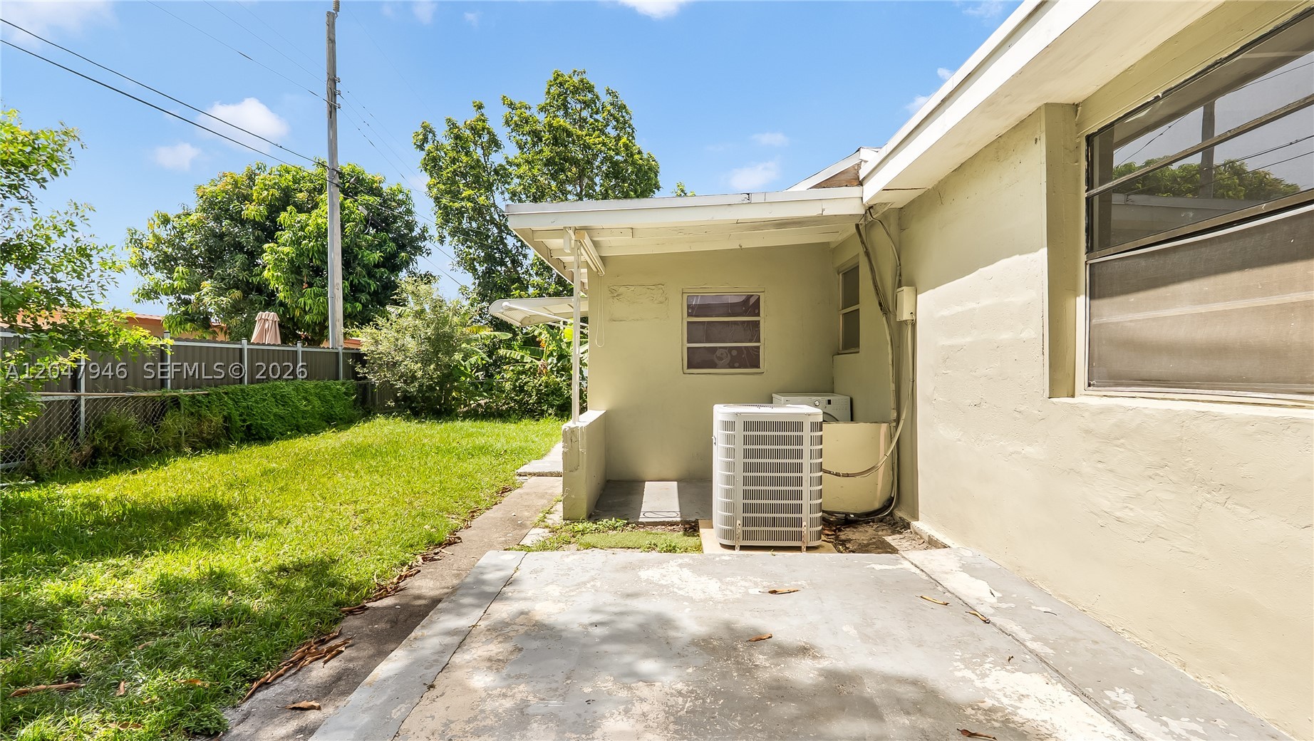 CAROL CITY GARDENS - Residential