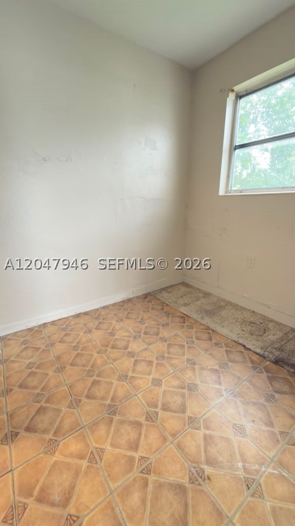 CAROL CITY GARDENS - Residential