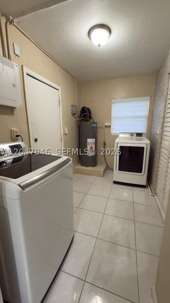 CAROL CITY GARDENS - Residential