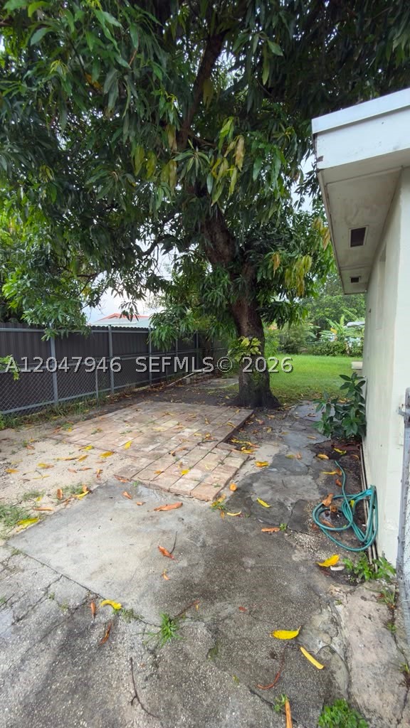 CAROL CITY GARDENS - Residential