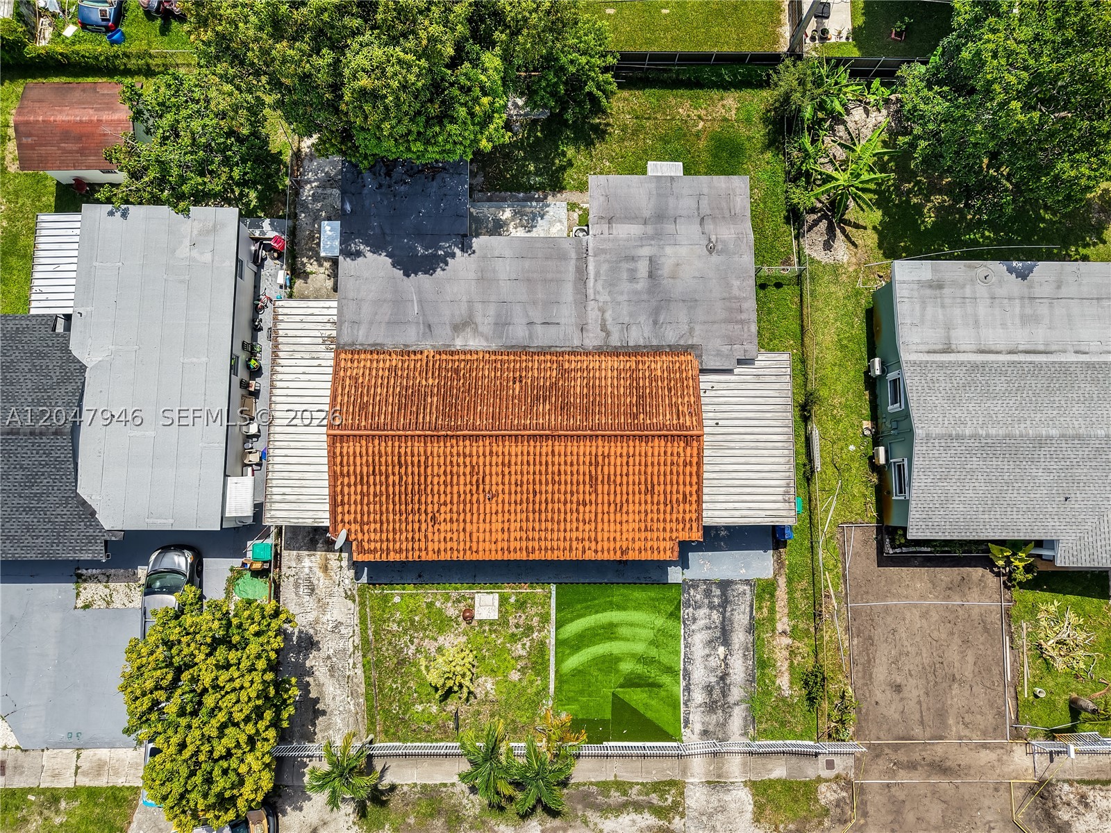CAROL CITY GARDENS - Residential