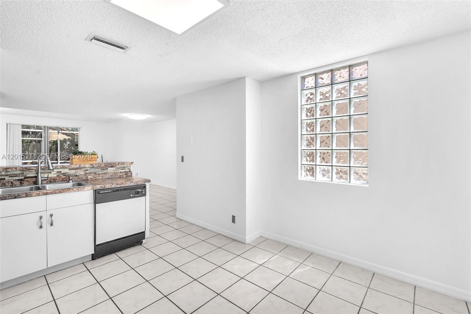 SECTORS 3 & 4 BOUNDARY PL - Residential