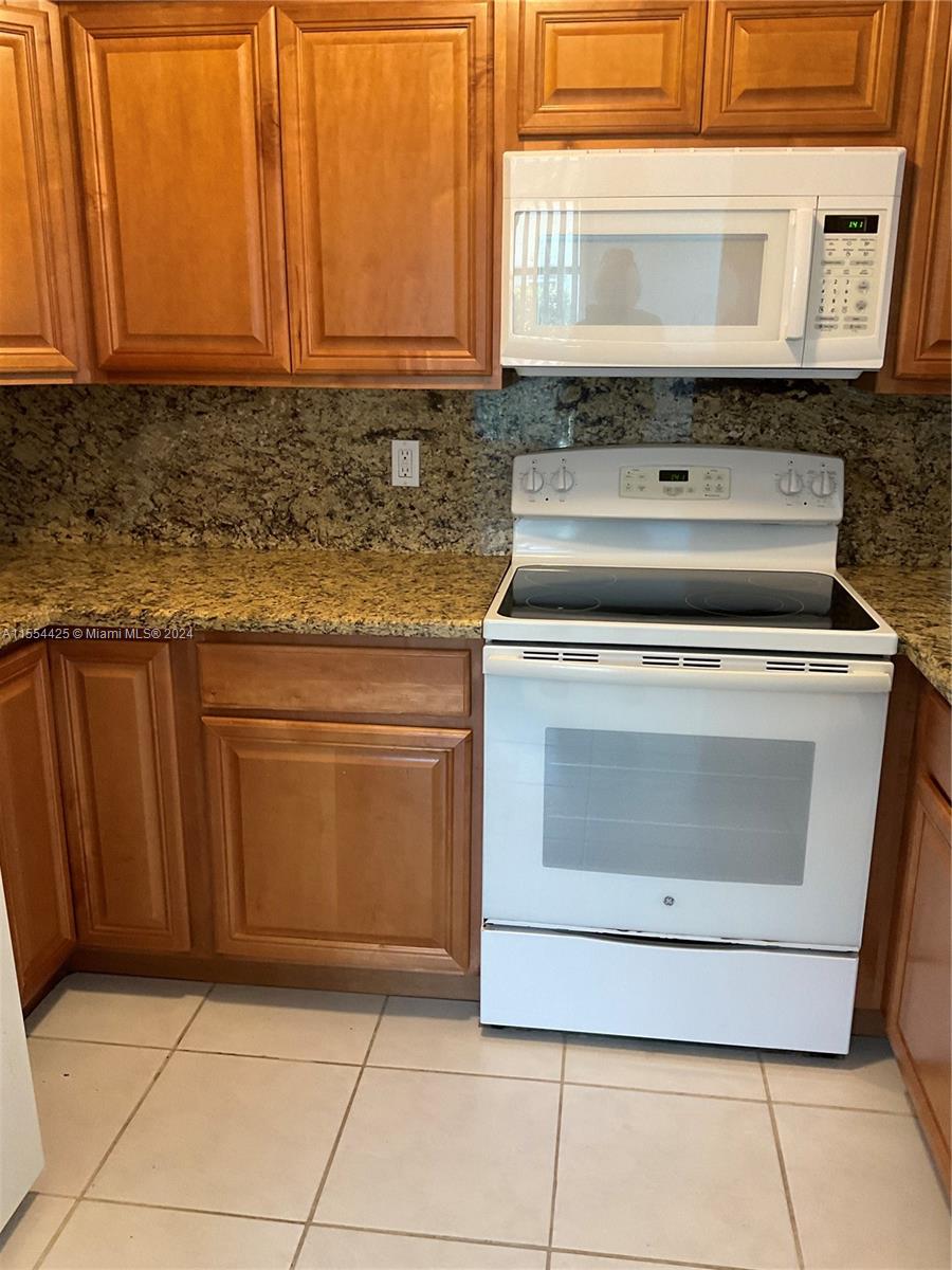 MERIDIAN CONDO 7 - Residential Lease