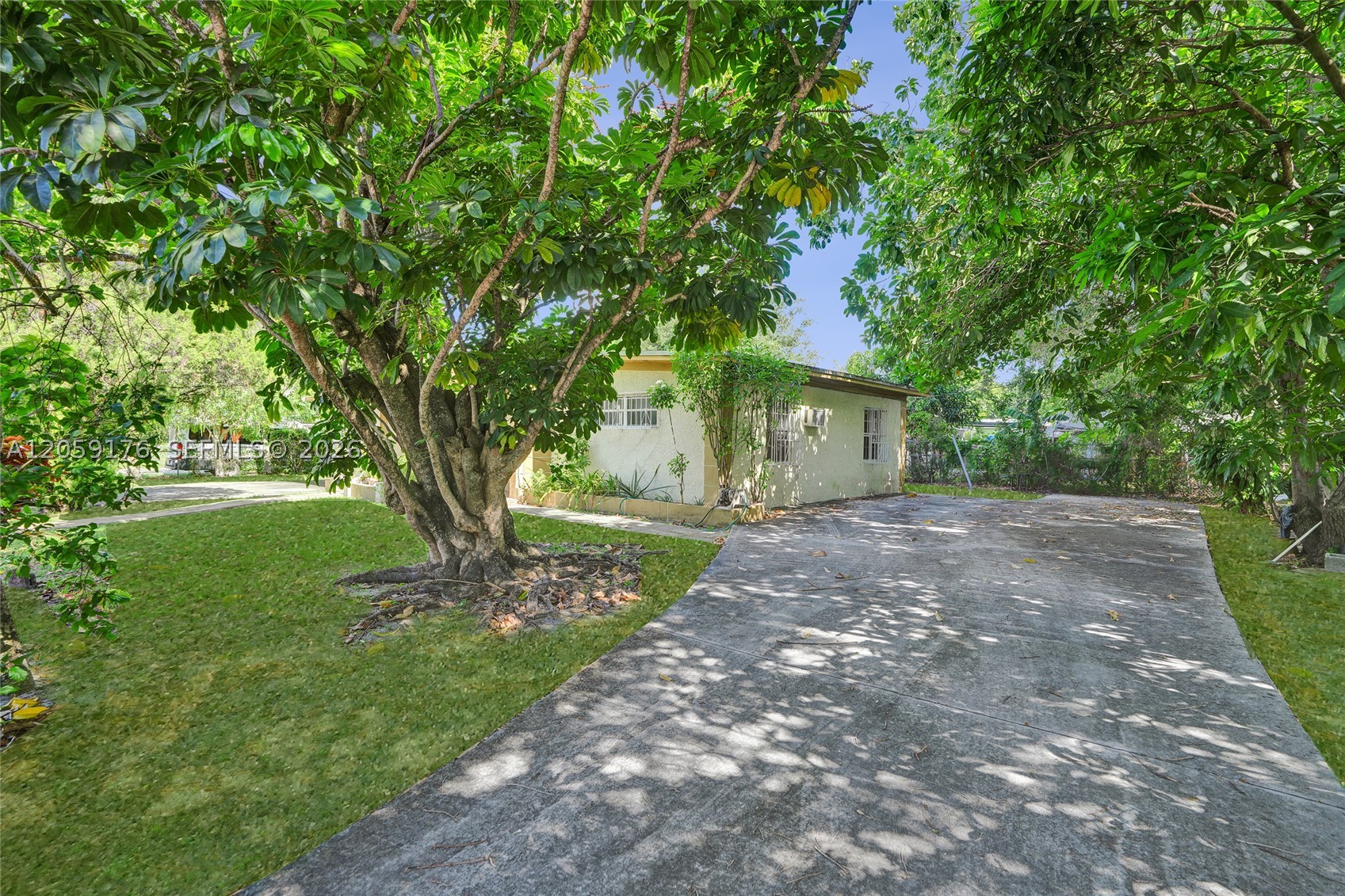 NICHOLS GOLF ESTATES - Residential
