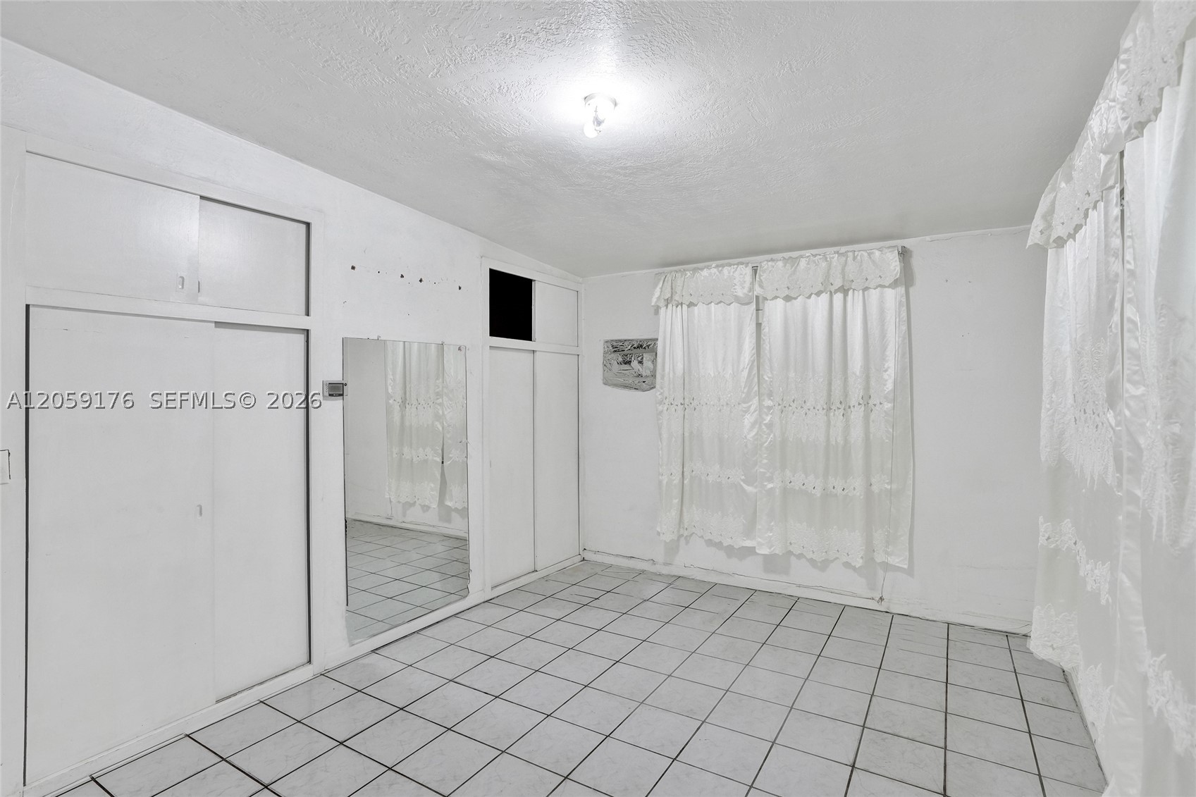 NICHOLS GOLF ESTATES - Residential