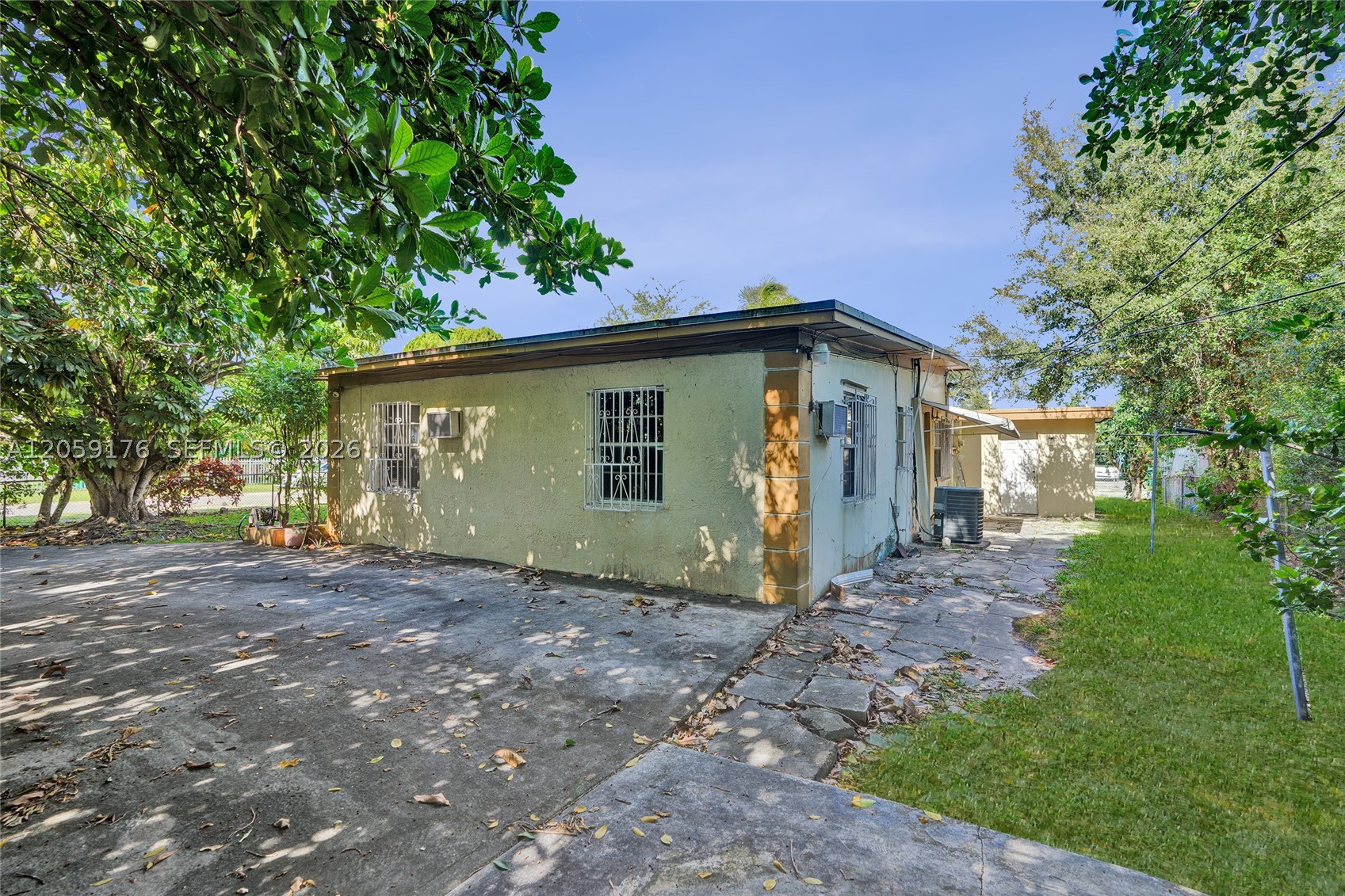 NICHOLS GOLF ESTATES - Residential
