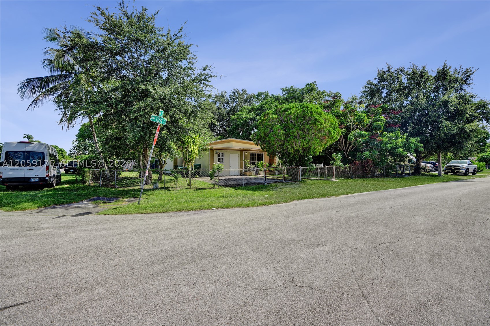 NICHOLS GOLF ESTATES - Residential